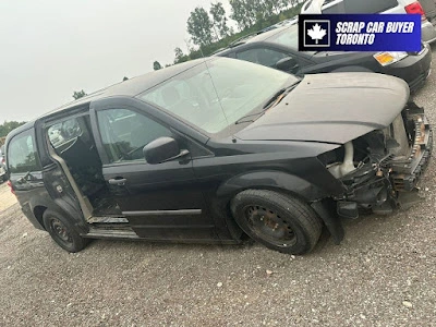 junk car North York Wrecked black Dodge Grand Caravan junk car North York, Toronto