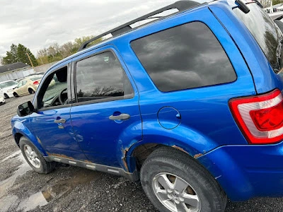 scrap car buyer North York Blue Ford Escape damaged SUV scrap car buyer in North York, Toronto